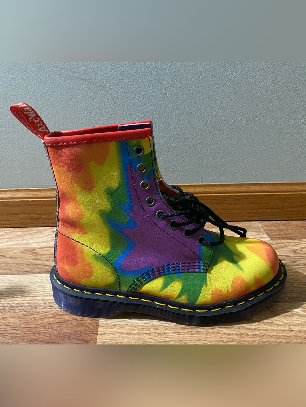 Doc Martens Colorful Tie-Dye Lace-Up Combat Boots New - Picture 6 of 11
